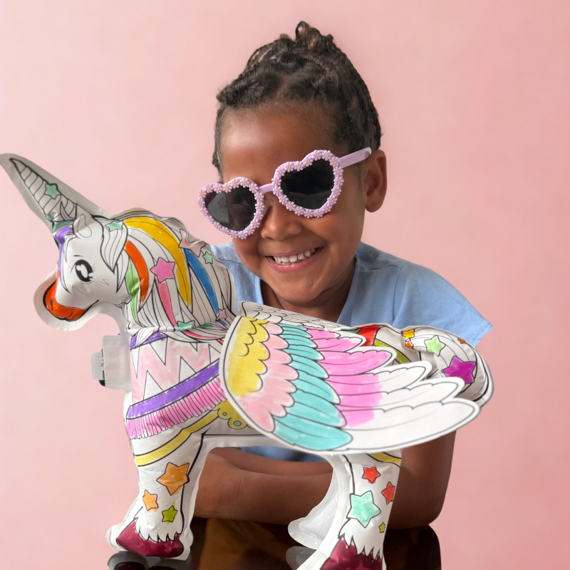 Magisches DIY-Einhorn zum Ausmalen, Dekorieren & Aufblasen