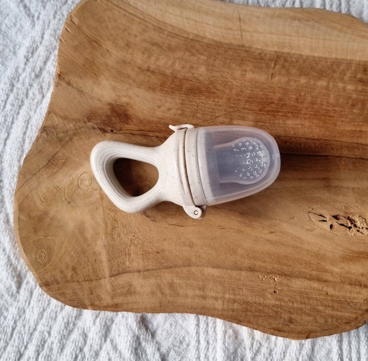 Fruchtschnuller / Fruit Feeder – sicher naschen & zahnen // Beige