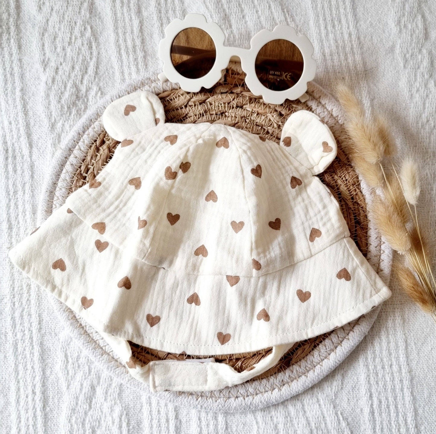 Sonnenhut für Babys - Beige mit Herzen