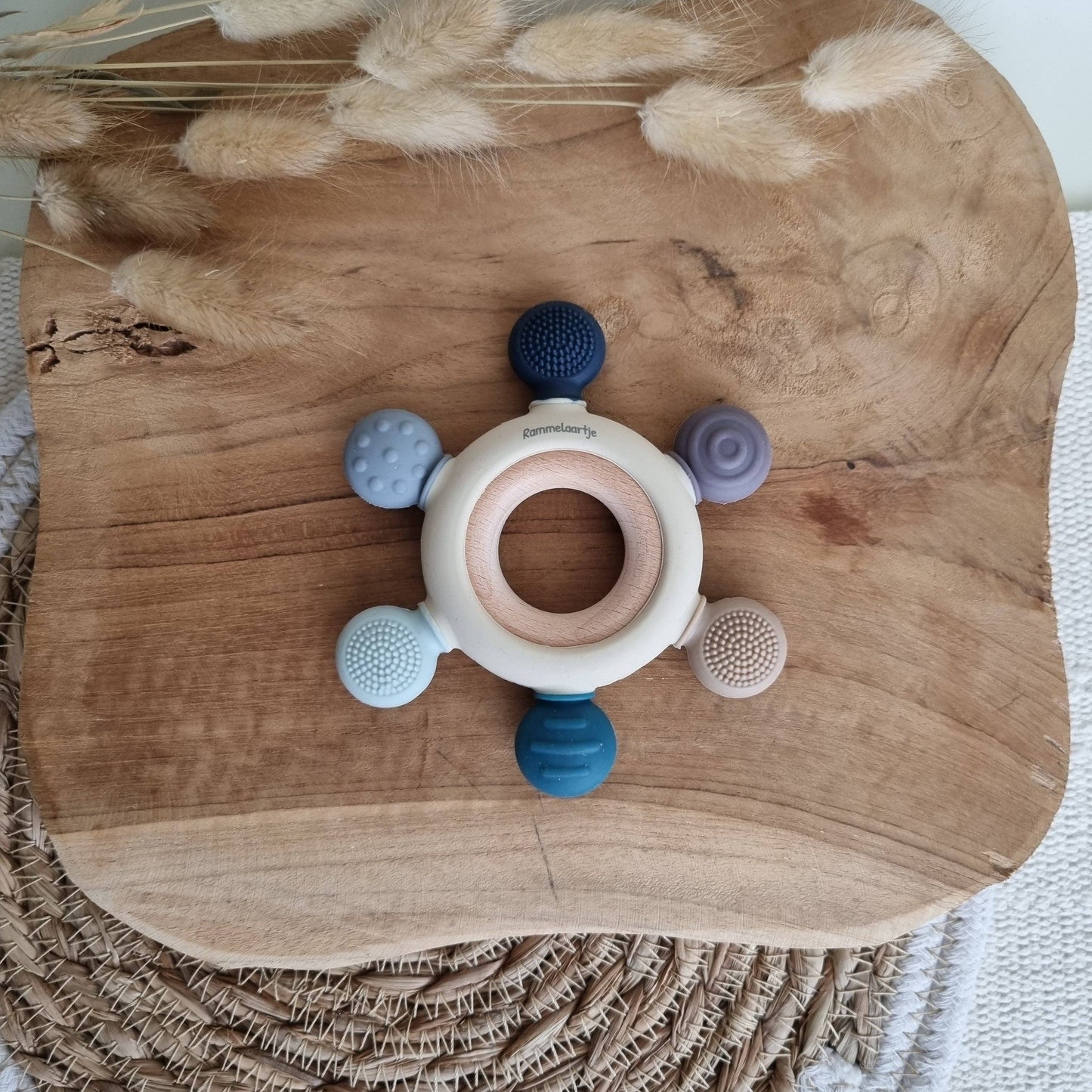 Beißring aus Holz & Silikon – Sanfte Linderung beim Zahnen