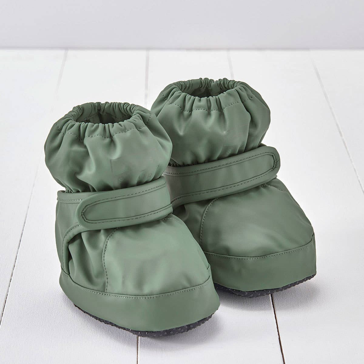 Khakigrüner wasserdichter PU-Stiefel